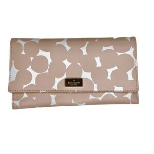 Brand NEW KATE SPADE Beige and White Women's Wallet